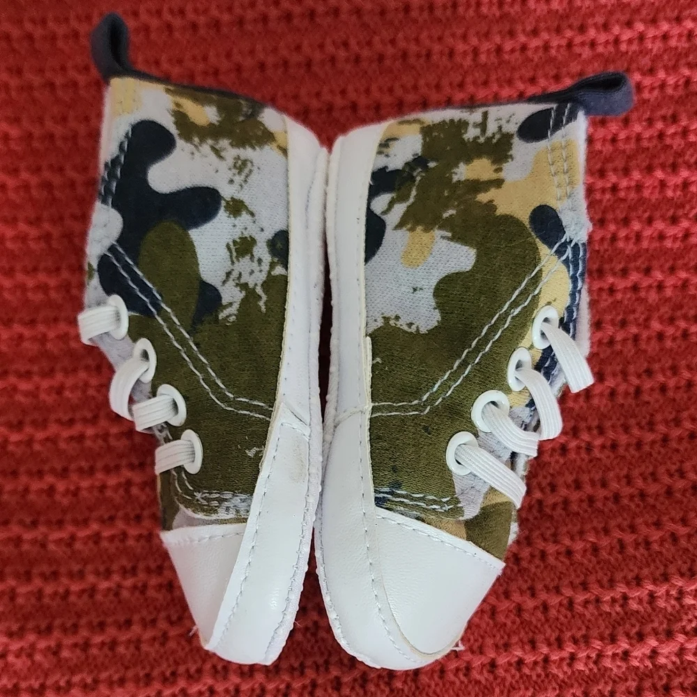 Baby Gear Infant Boy Slip-on Soft Sole Camouflage Pattern Sneakers Sz 6-9 Months